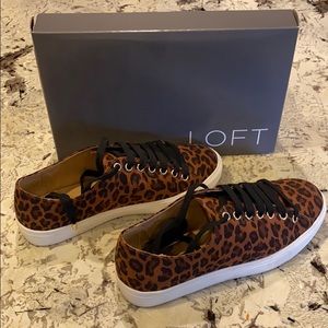 Leopard print lace up sneaker